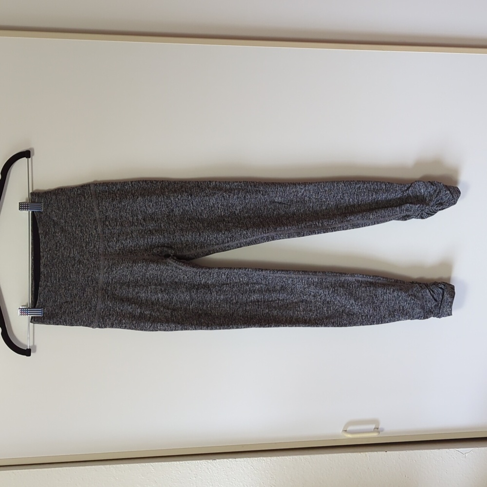 Beyond Yoga Gray High-Rise Legging - Size Small